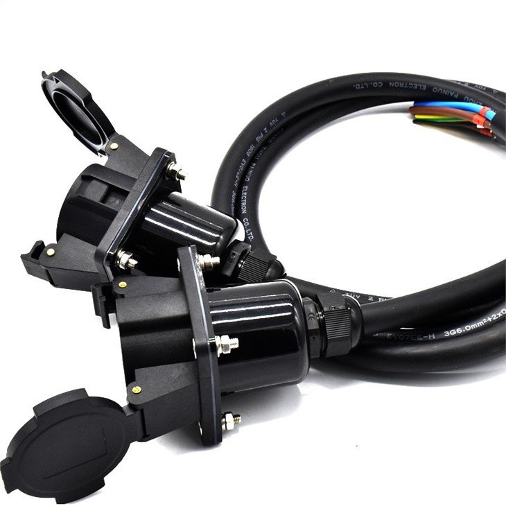 4 j1772 socket 16A 32A