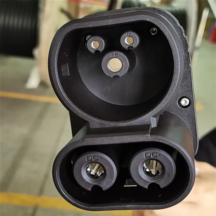 5. EV charging station retractable ev charging cable CCS2 400A_